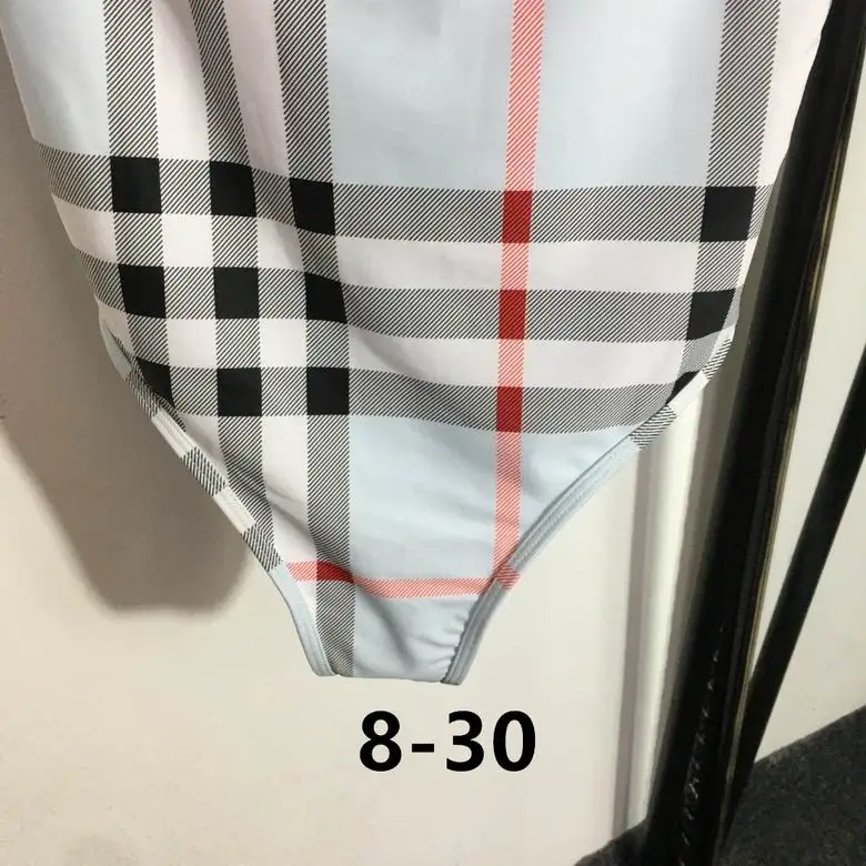 Burberry S-XL  (1)